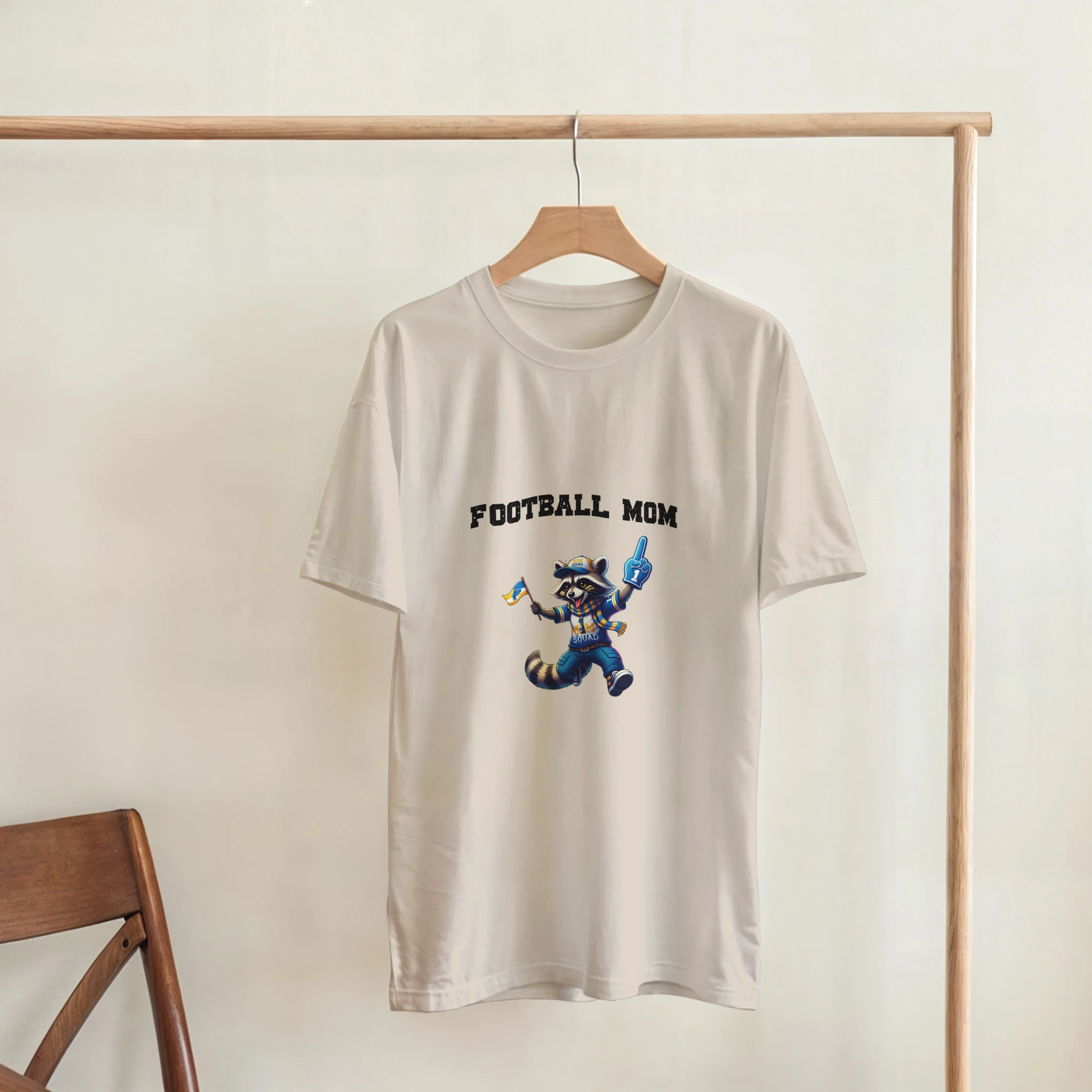 T-shirt Football Mom sable Tornooka SportLove humour